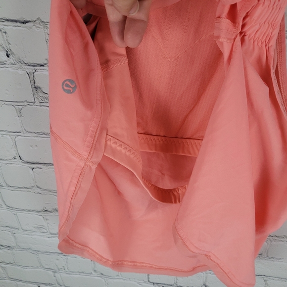 LULULEMON | Free Spirit flowy built-in bra high neck tank top - Picture 5 of 8